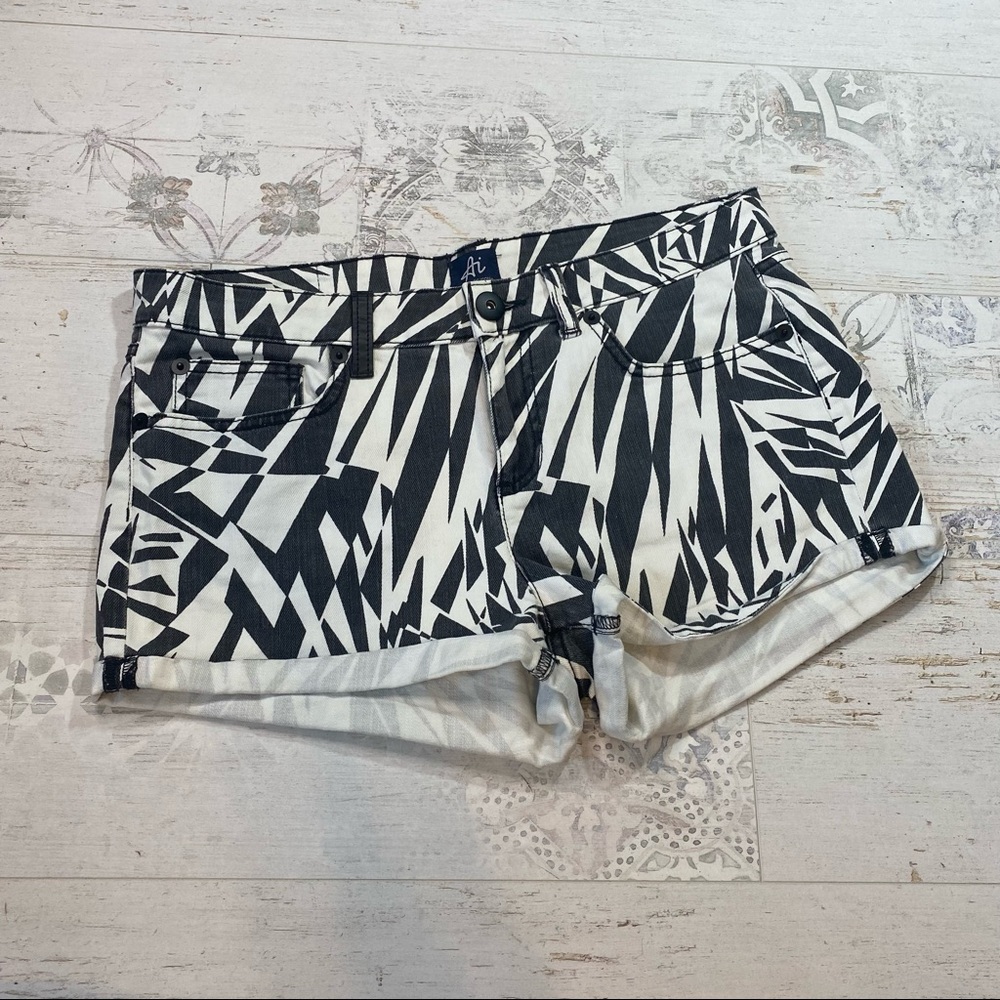 Authentic Icon Black White Geometric Jean Shorts